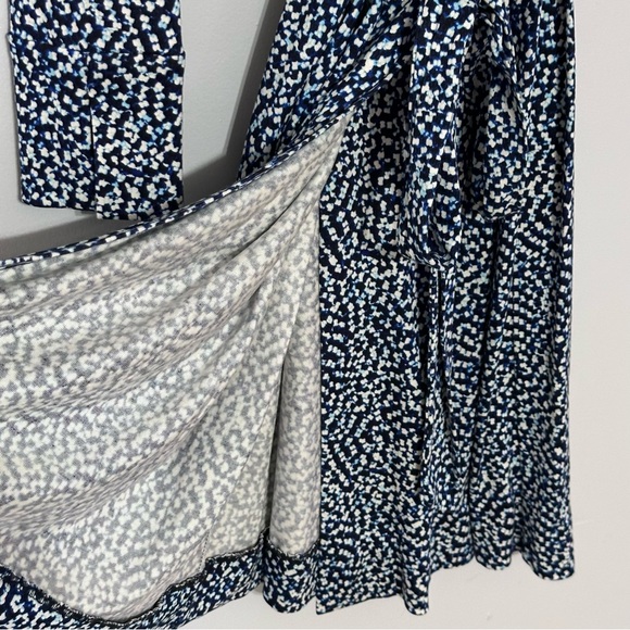 DVF CYBIL 100% Silk Midi-long sleeved wrap dress - Picture 5 of 7